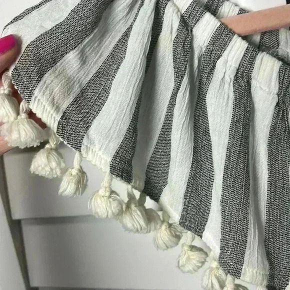 JODIFL Boho Off The Shoulder Sleeveless Pom Pom Fringe Tassel Top Size Large - Picture 3 of 8